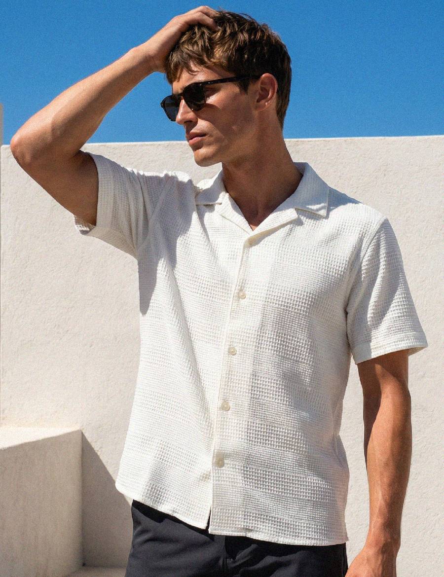 Men's Casual Shirts: Untucked, Stretch, & Linen Styles | Perry Ellis Men's Casual Shirts: Untucked, Stretch, & Linen Styles | Perry Ellis