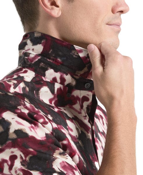 This men's floral print shirt from Perry Ellis offers modern