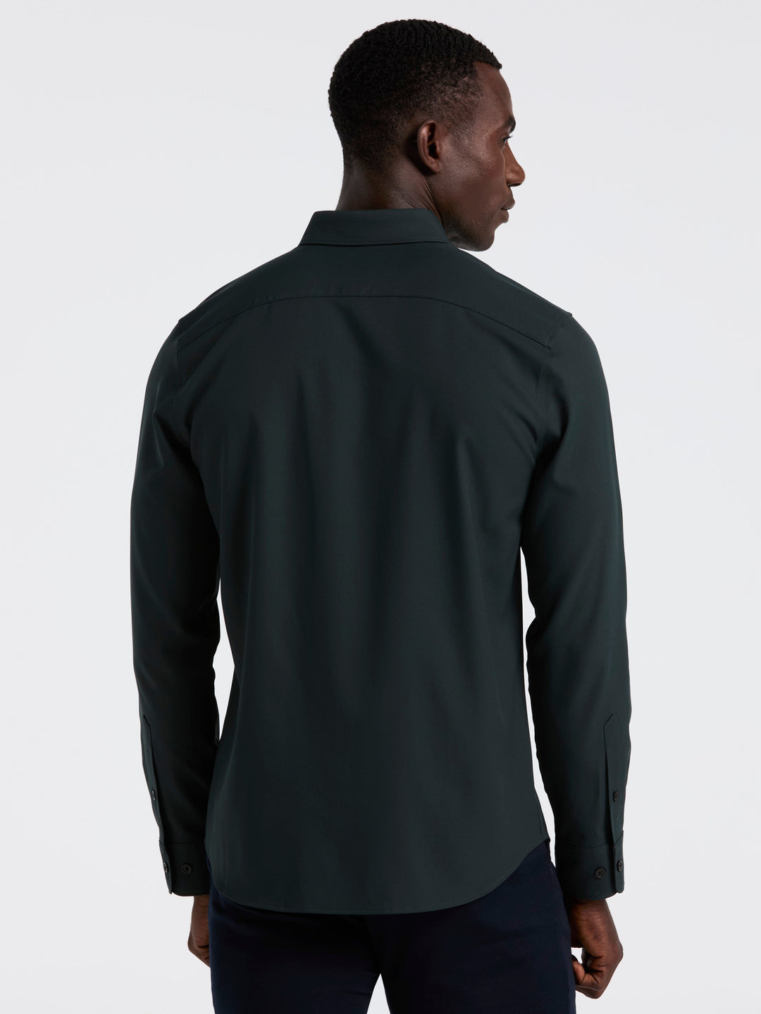 Men's Untucked Slim Fit Solid Stretch Shirt (Magical Forest)