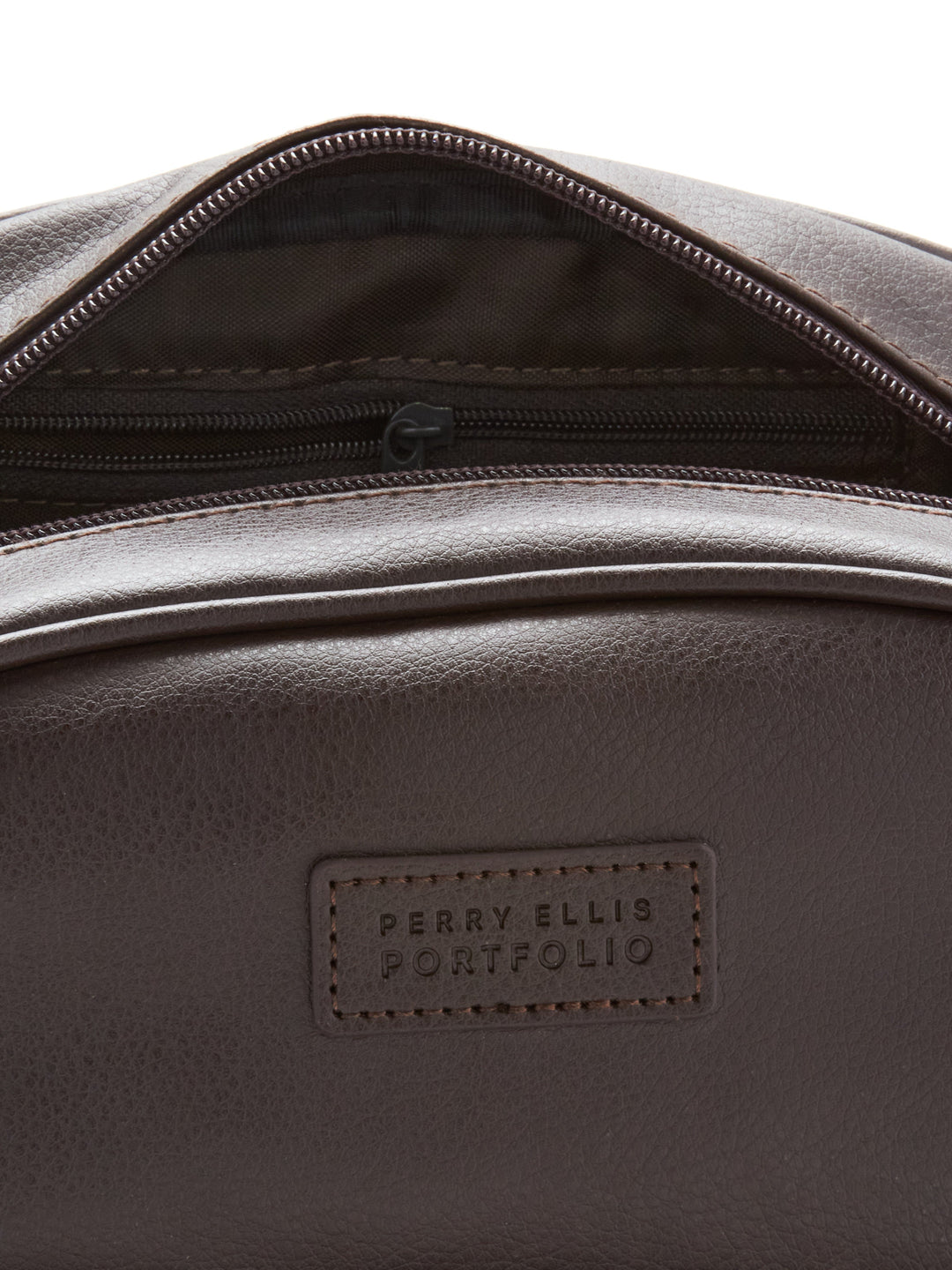 Pebble Travel Kit with Zip Top Closure (Brn) 