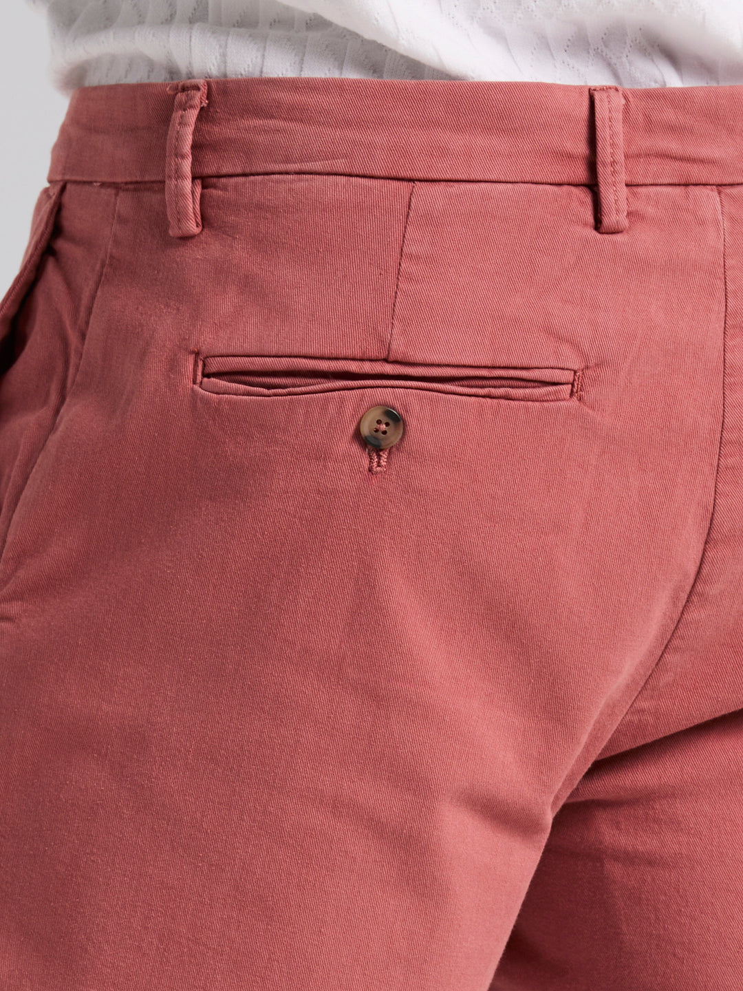 8" Flat Front Garment Dyed Short (Withered Rose)