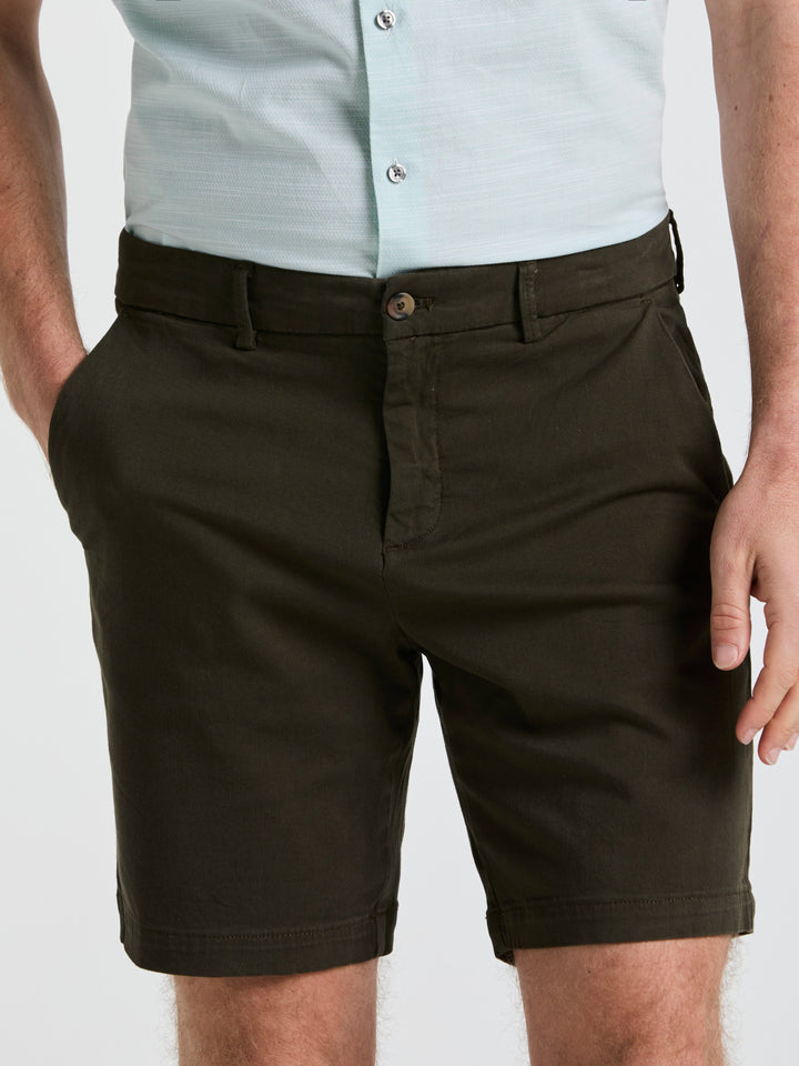8" Flat Front Garment Dyed Short (Olive)