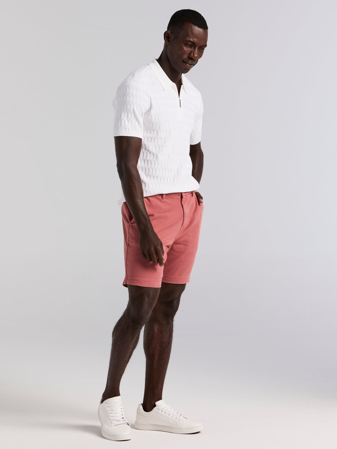 8" Flat Front Garment Dyed Short (Withered Rose) 