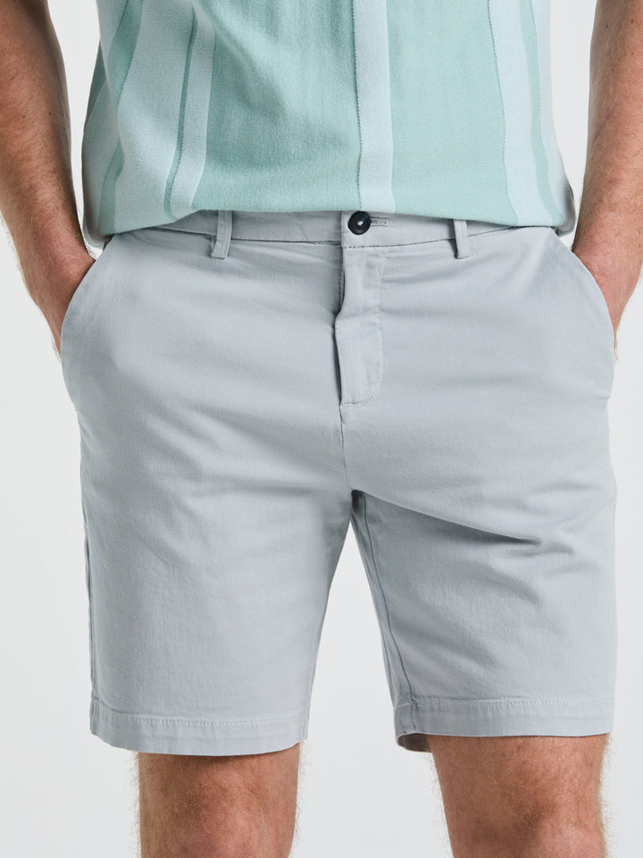 8" Flat Front Garment Dyed Short (Kentucky Blue) 