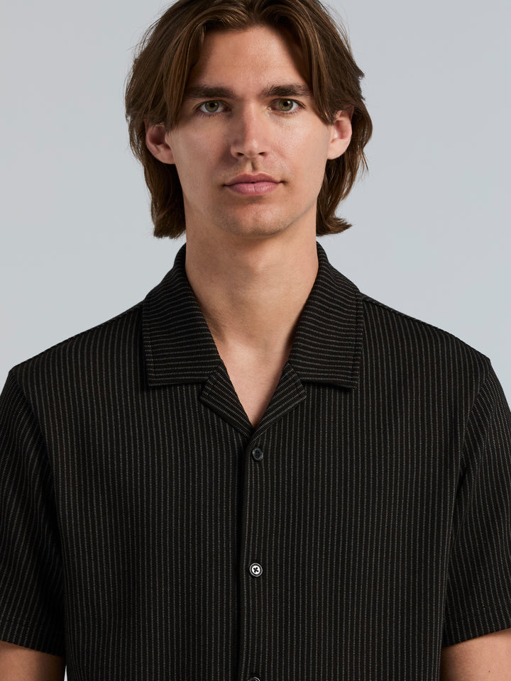 Bi-Color Seersucker Jacquard Camp Shirt (Black) 