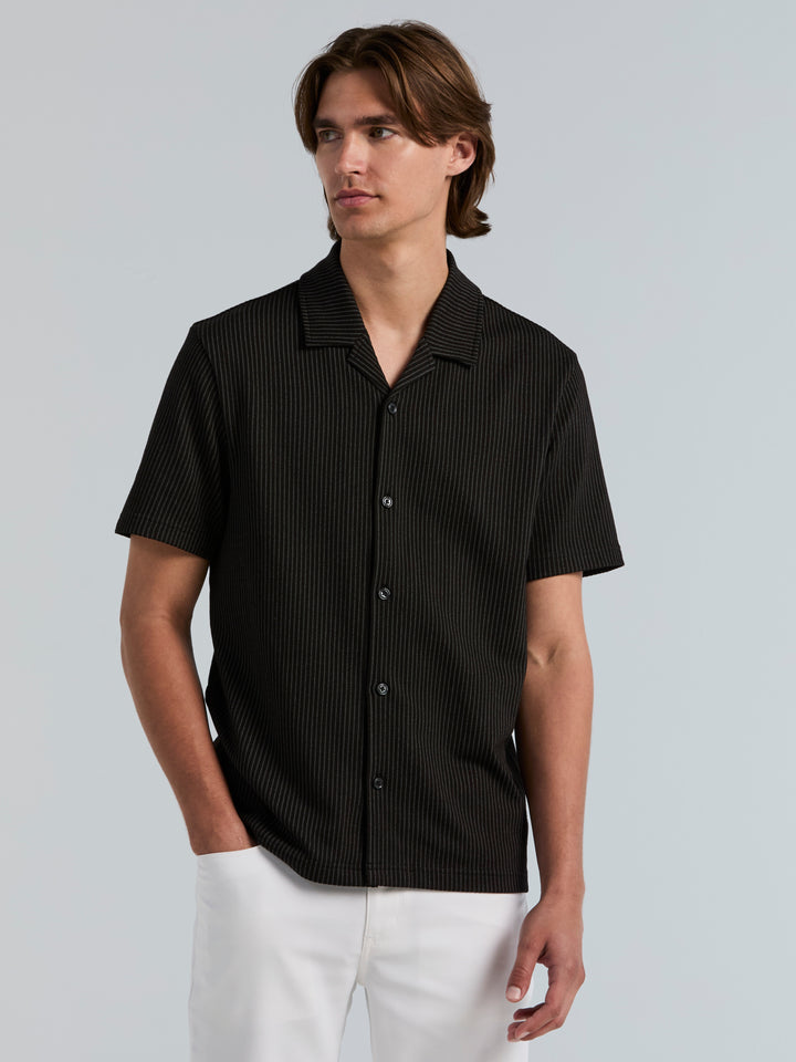 Bi-Color Seersucker Jacquard Camp Shirt (Black) 