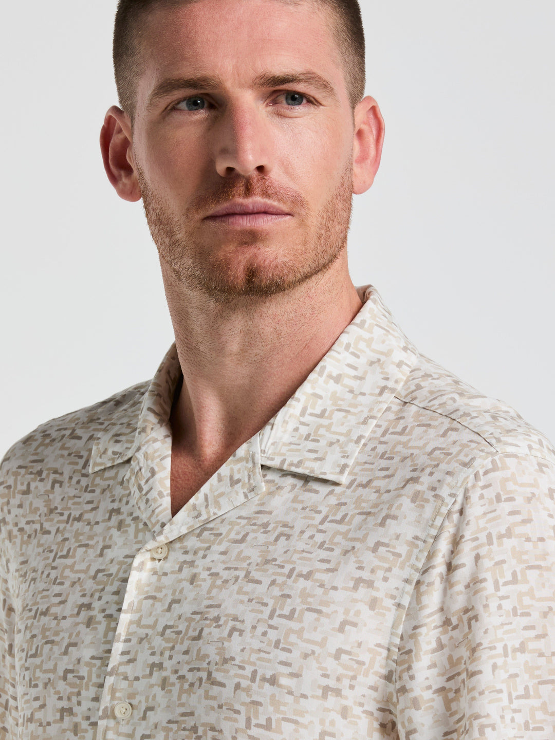 EcoVero™ Brushstroke Print Camp Collar Shirt (Bright White) 
