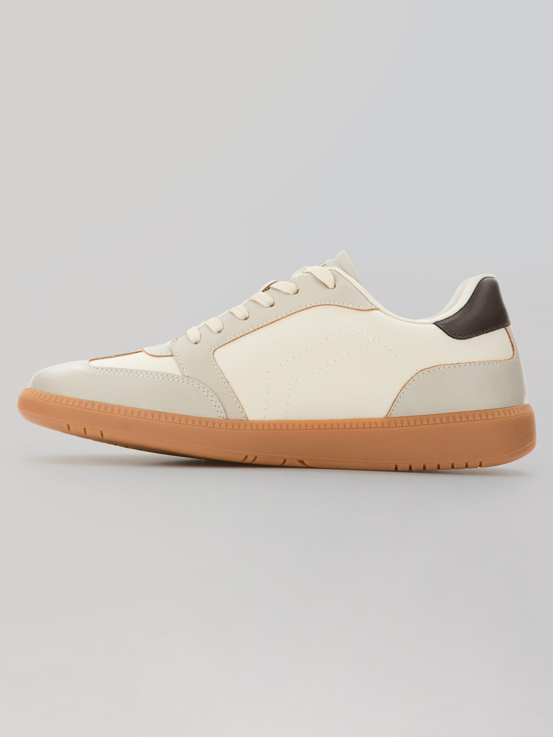 Jaesen Sneaker (Beige) 