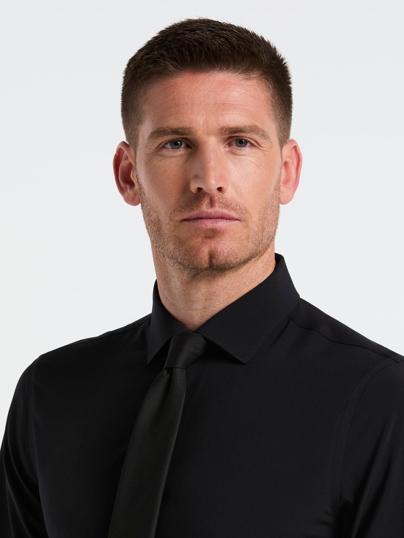 perry ellis slim fit non iron tech dress shirt Perry Ellis Outlet Men's Performance Tech Solid Shirt in Black, Size 16.0, Polyester/Spandex, Slim Long Sleeves main image 0