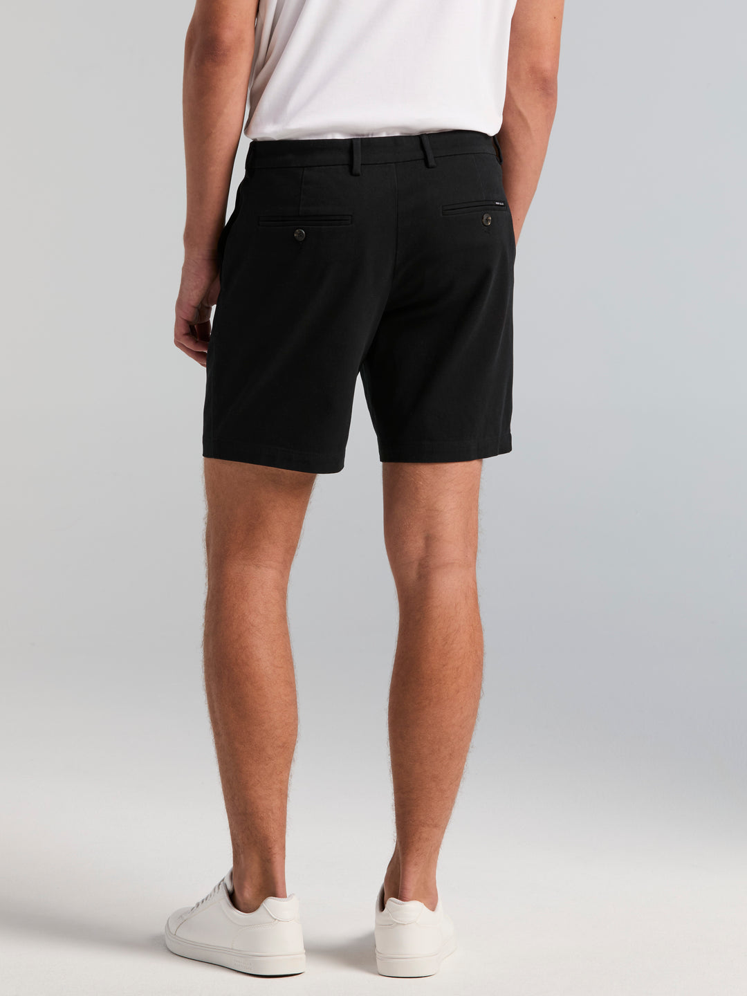 Cotton Sateen Anywhere Bermuda 8" Short (Caviar) 