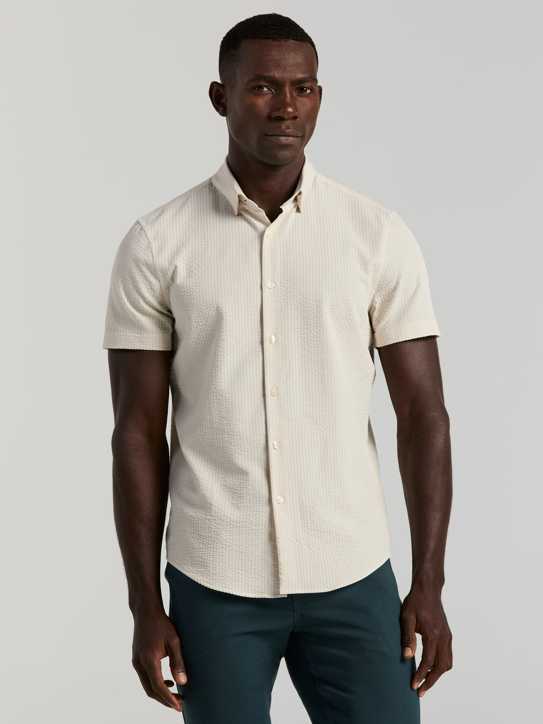 Perry Ellis Men's Solid Seersucker Slim Fit Shirt