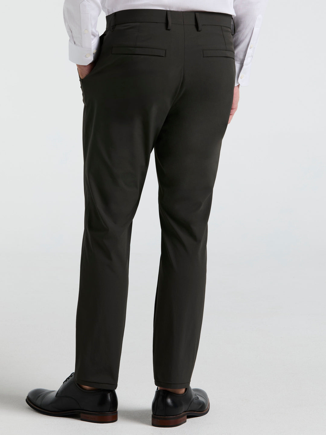 Perry Ellis Outlet Men's Slim Fit Tech 2.0 Suit Pants in Olive-RT/green, Size 30, Nylon/Elastane Perry Ellis Outlet Men's Slim Fit Tech 2.0 Suit Pants in Olive-RT/green, Size 30, Nylon/Elastane