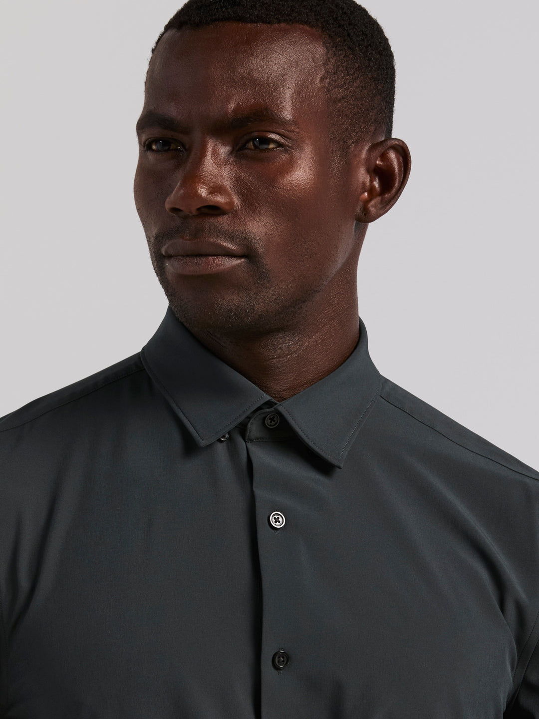 Perry Ellis Men's Slim Fit Total Stretch Dress Shirt in Dark Sapphire/blue, Size 15.5, Polyester/Elastane, Solid