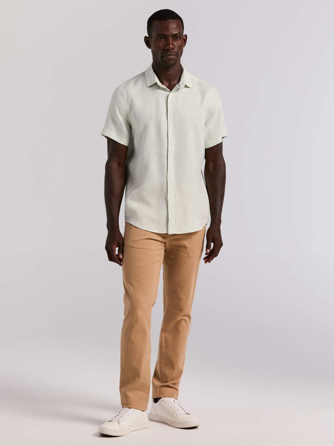 Perry Ellis Men's Solid Linen Shirt in Dark Sapphire/blue, Size Medium, Regular Short Sleeves Perry Ellis Men's Solid Linen Shirt in Dark Sapphire/blue, Size Medium, Regular Short Sleeves