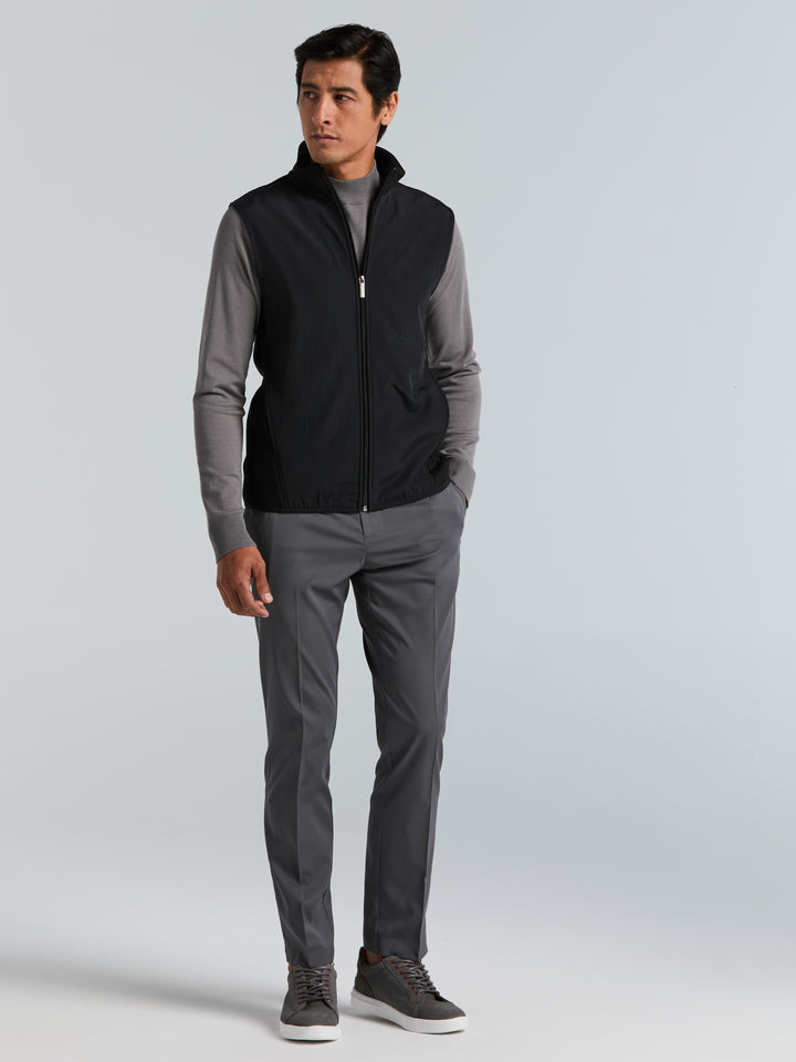 Solid Stretch Full-Zip Fleece Vest (Black) 