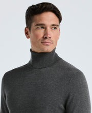 Solid Tech Turtleneck Sweater (Lava Smoke Htr) 