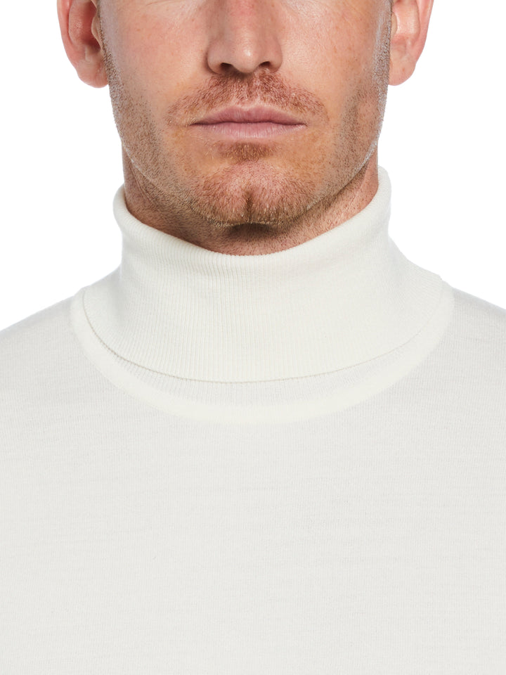 Solid Tech Turtleneck Sweater (Egret) 