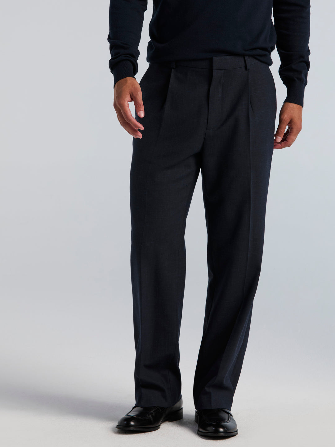 Stretch Classic Pleated Suit Pant