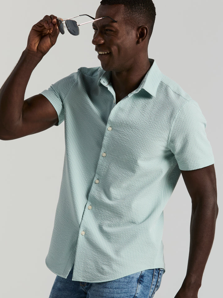 Solid Seersucker Slim Fit Shirt (Cloud Blue) 