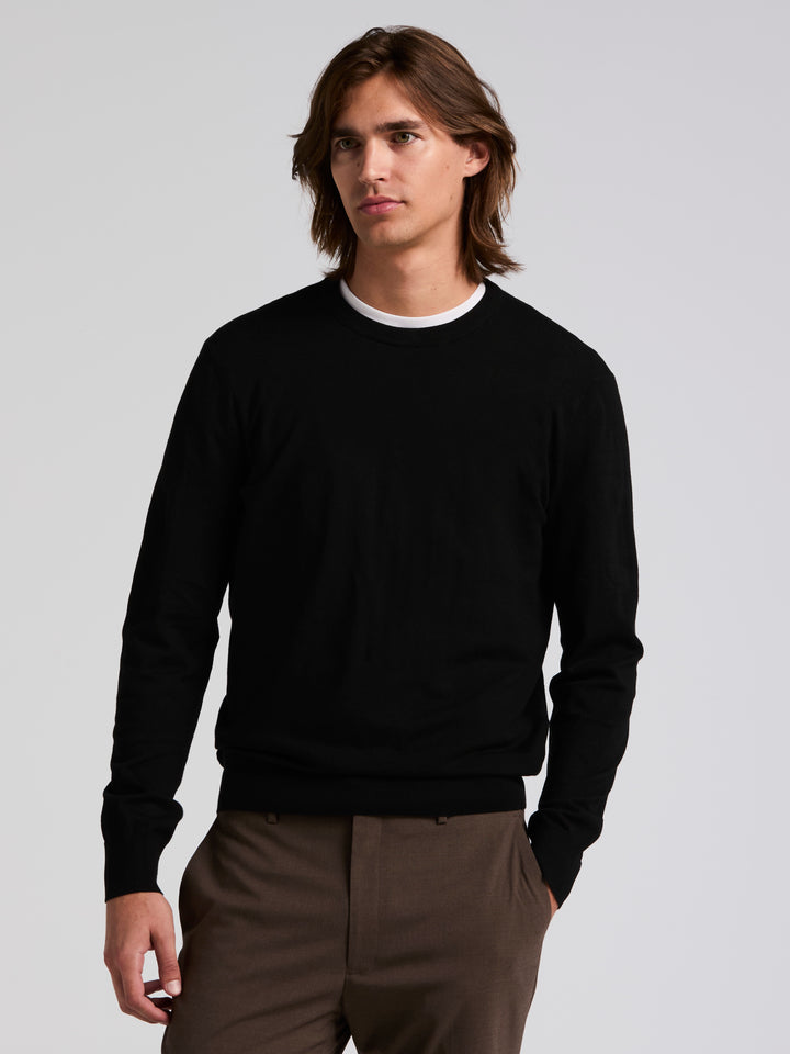 Tech Pullover Sweater (Black) 