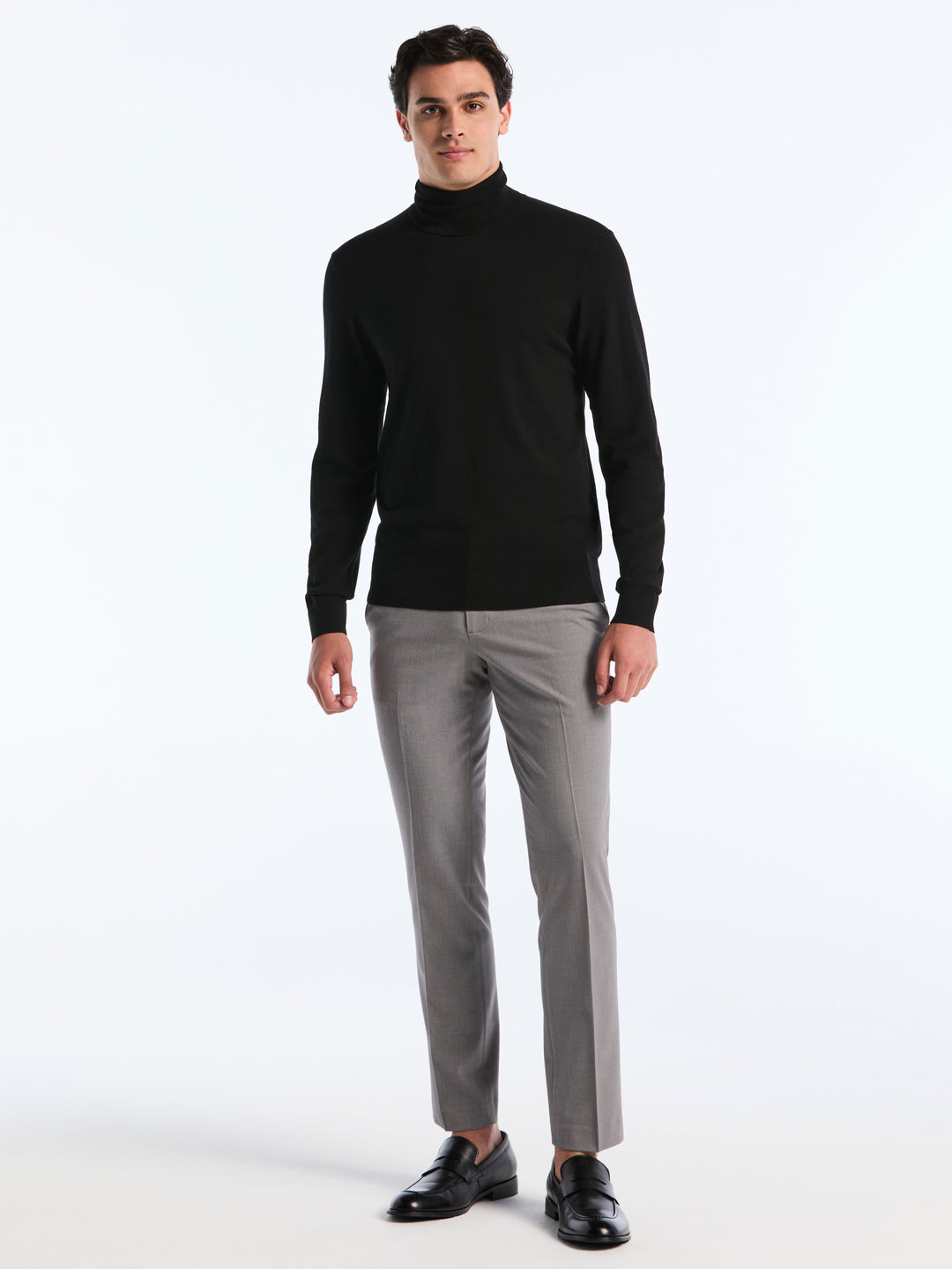 Solid Tech Turtleneck Sweater (Black) 