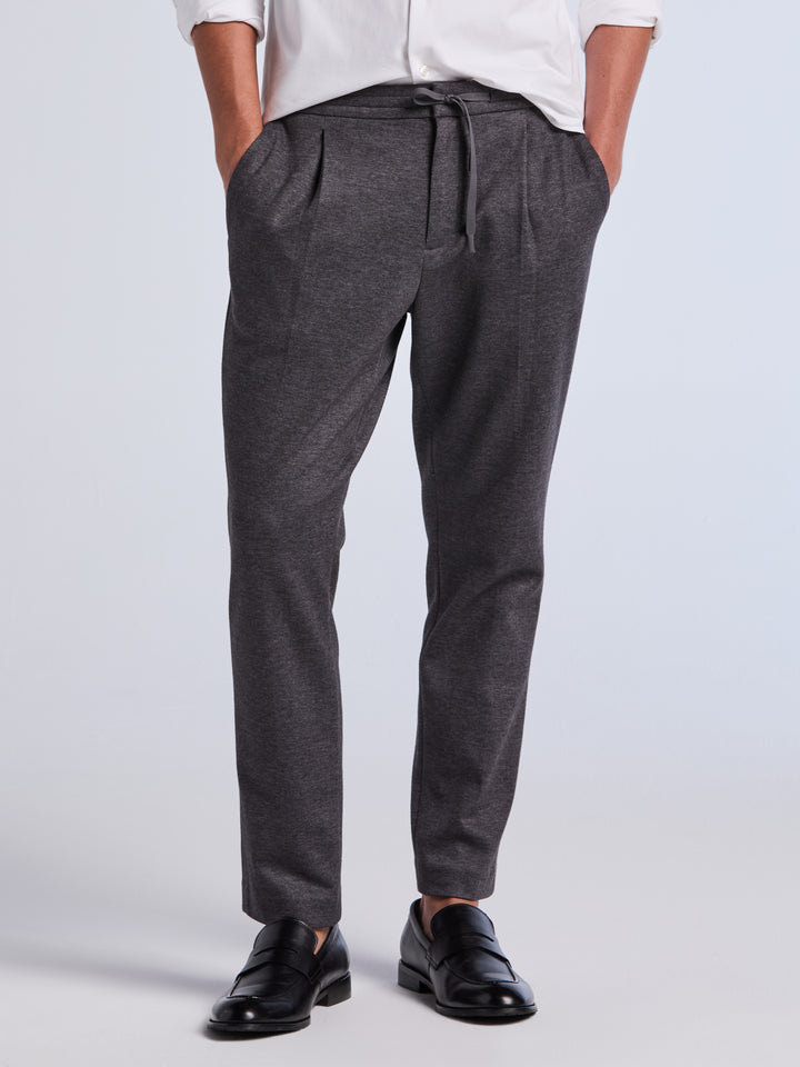 Textured Patterned Slim Tapered Pleated Pant (Magnet Htr) 