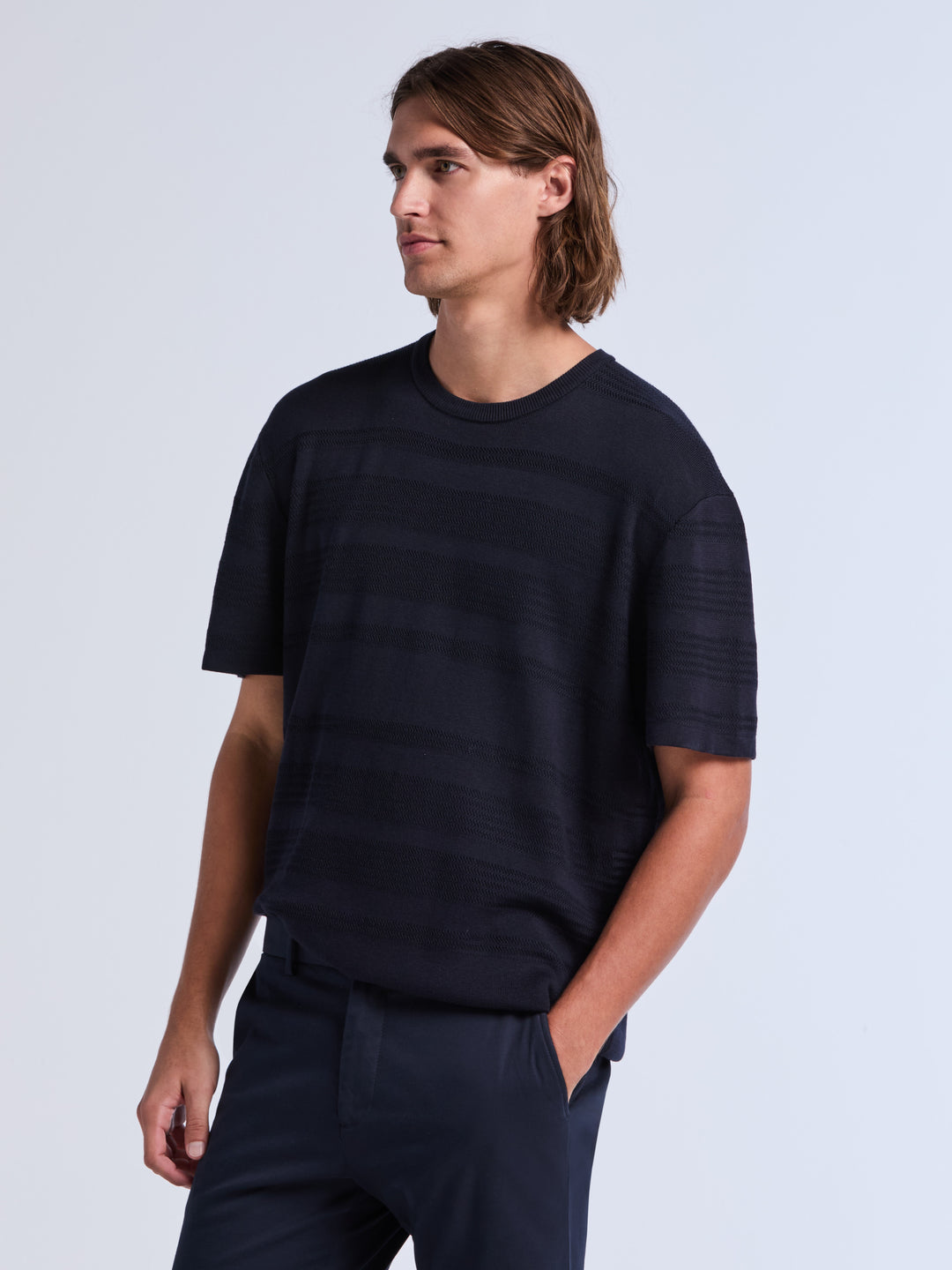 Short Sleeve Textured Stripe Crew Neck Sweater (Dark Sapphire) 