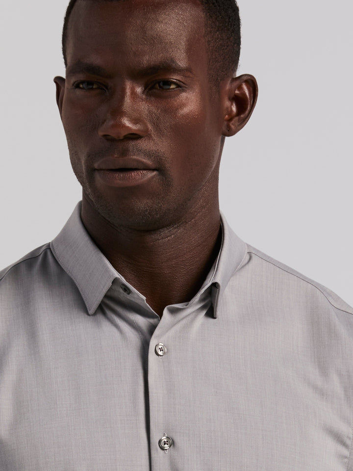 Slim Fit Short Sleeve Spread Collar Shirt (Chiseled Stone) 