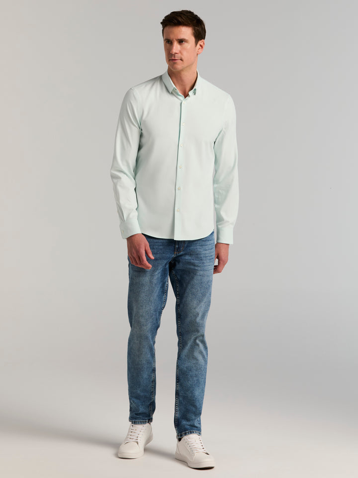 Men's Untucked Slim Fit Solid Stretch Shirt (Skylight) 