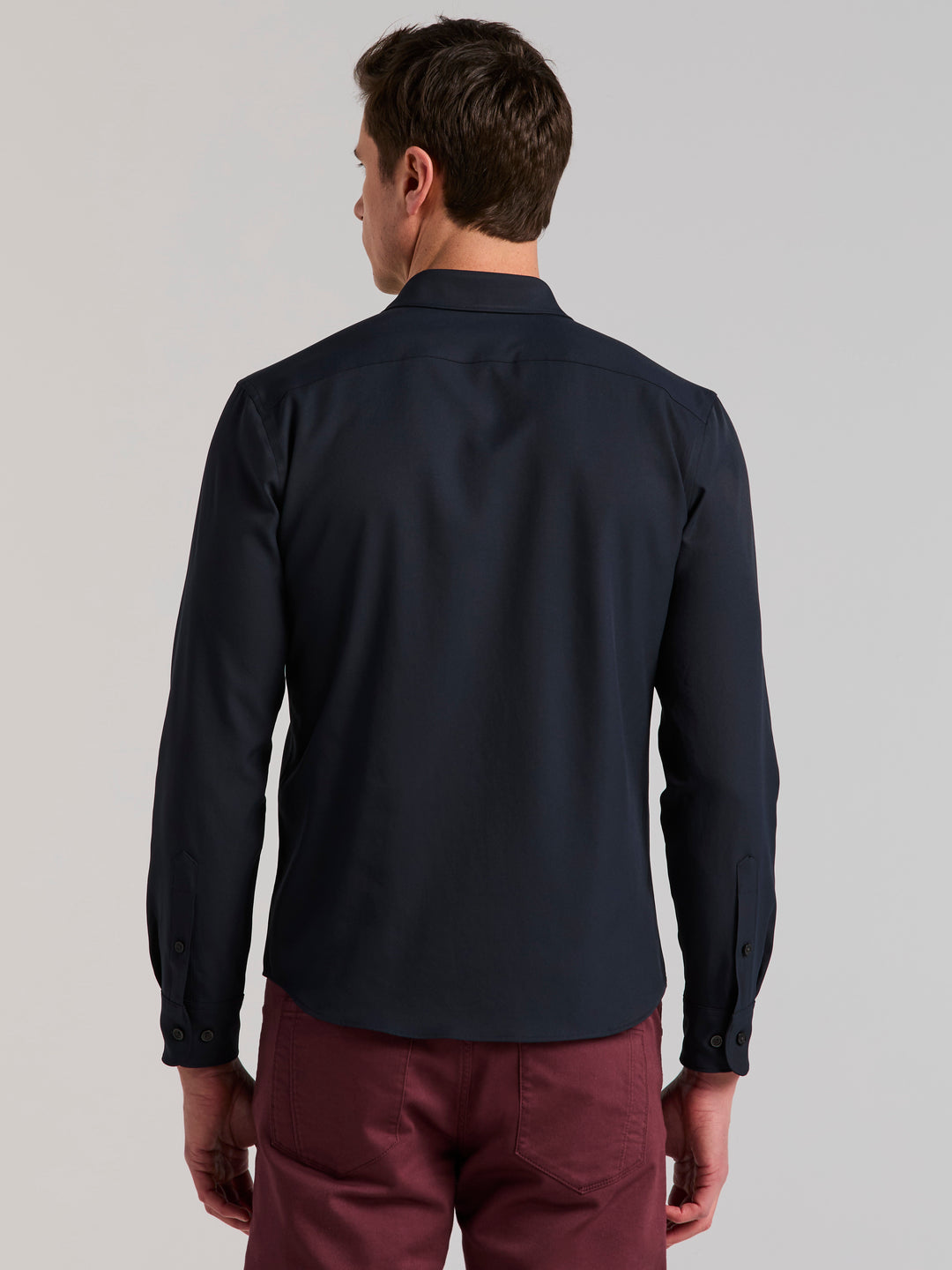 Men's Untucked Slim Fit Solid Stretch Shirt (Dark Sapphire) 