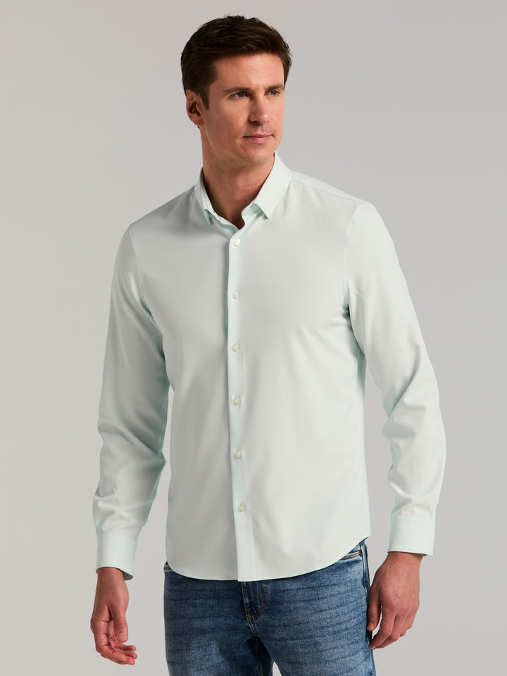 Men's Untucked Slim Fit Solid Stretch Shirt (Skylight) 