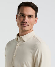 Men's Untucked Slim Fit Solid Stretch Shirt (Almond Milk) 
