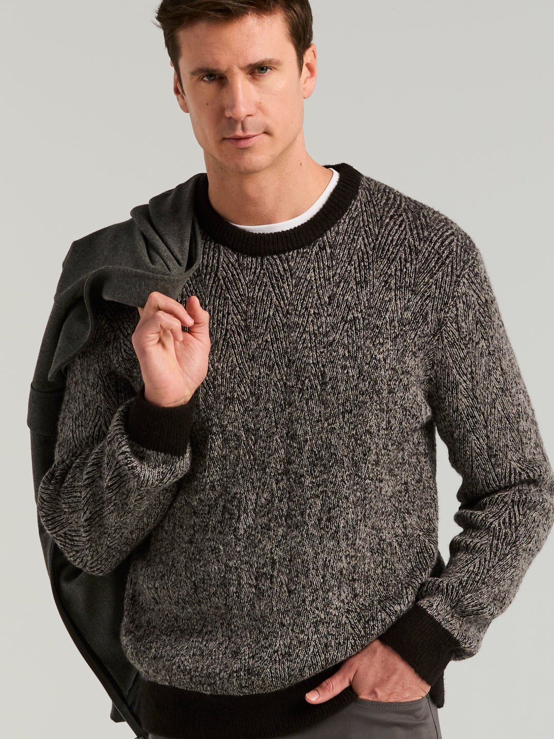 Long Sleeve Wool Blend Cable Crewneck Sweater (Black) 