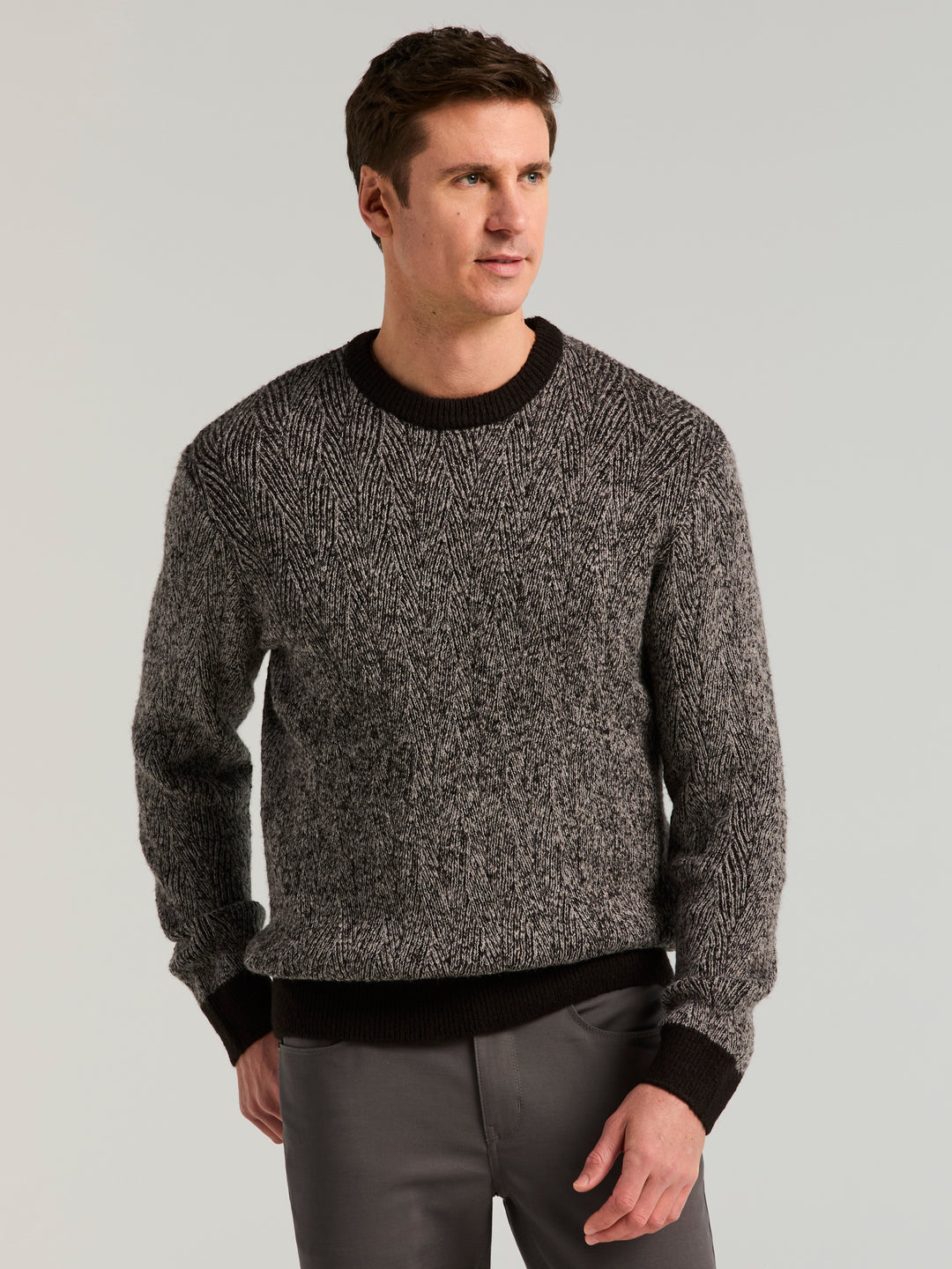 Long Sleeve Wool Blend Cable Crewneck Sweater (Black) 