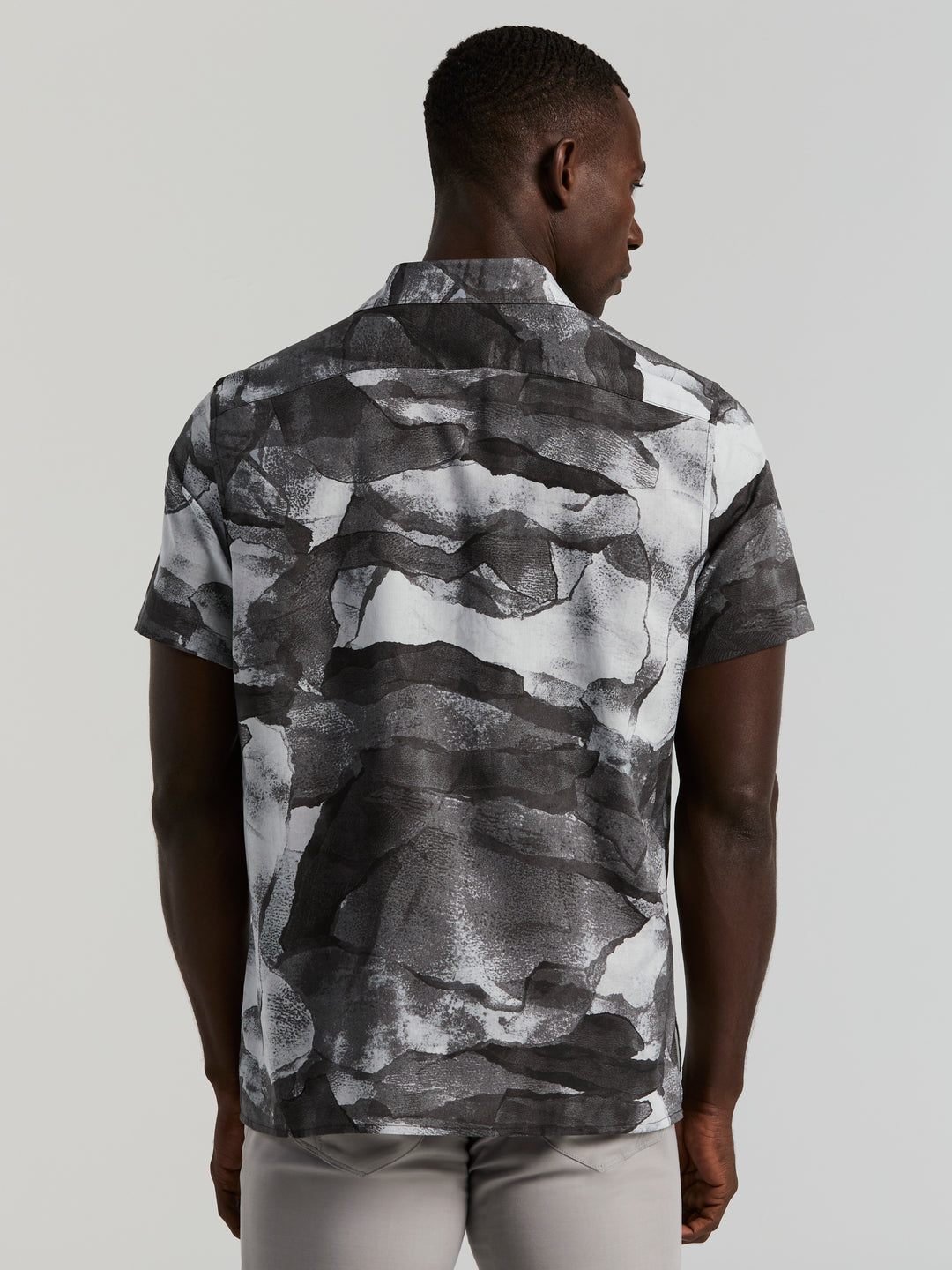 Cotton Abstract Wave Print Shirt (Black) 