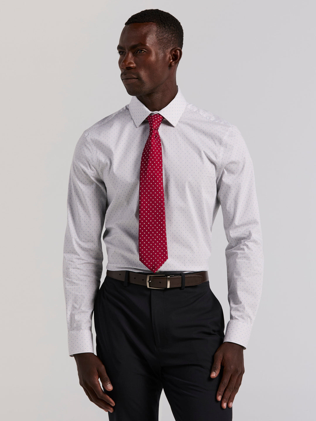 Perry Ellis Men's Slim Fit Dot Stripe Dress Shirt in Bright White, Size 15.5, Cotton/Polyester/Elastane Perry Ellis Men's Slim Fit Dot Stripe Dress Shirt in Bright White, Size 15.5, Cotton/Polyester/Elastane
