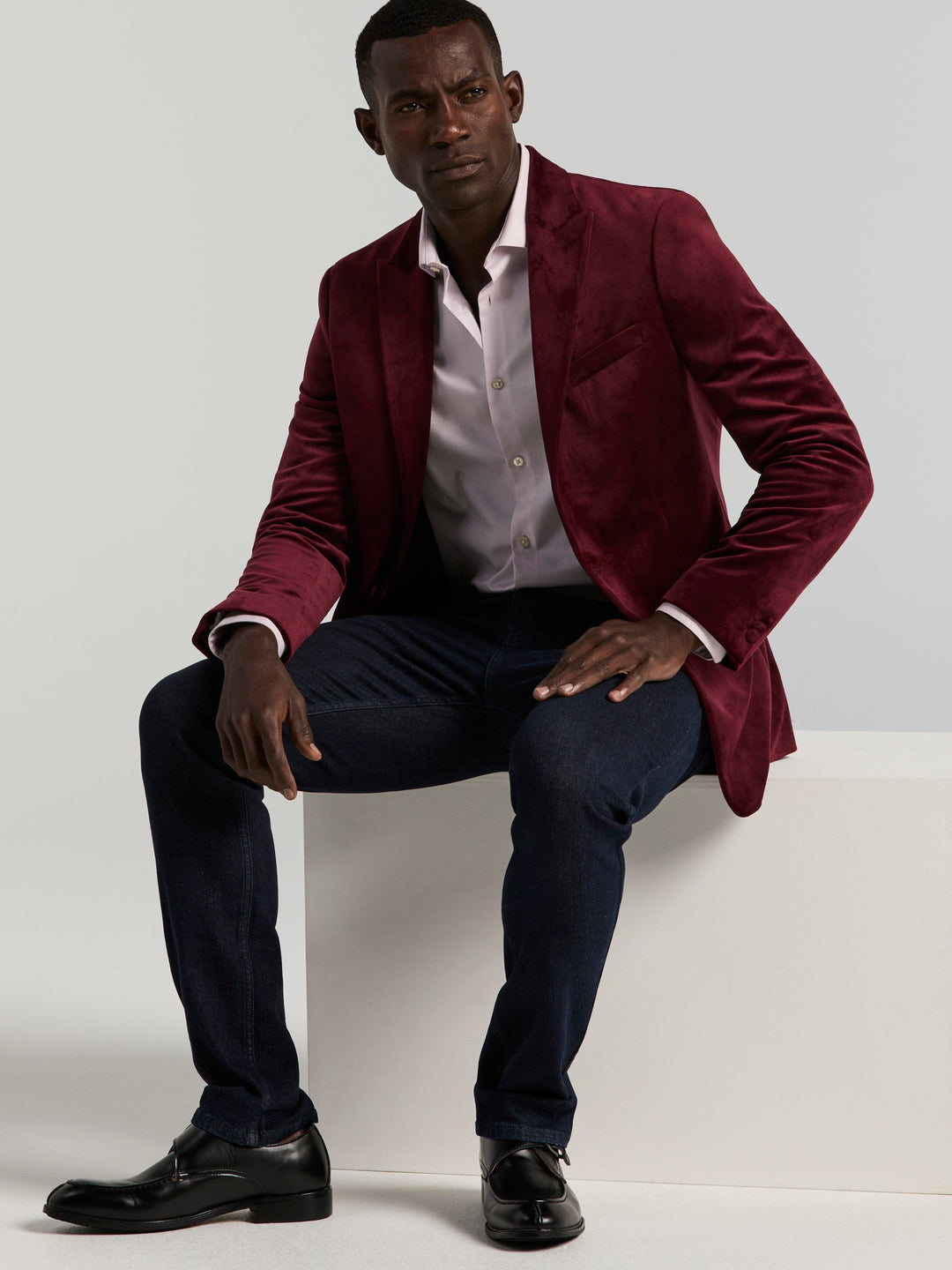 Slim Peak Lapel Velvet Jacket (Zinfandel) 