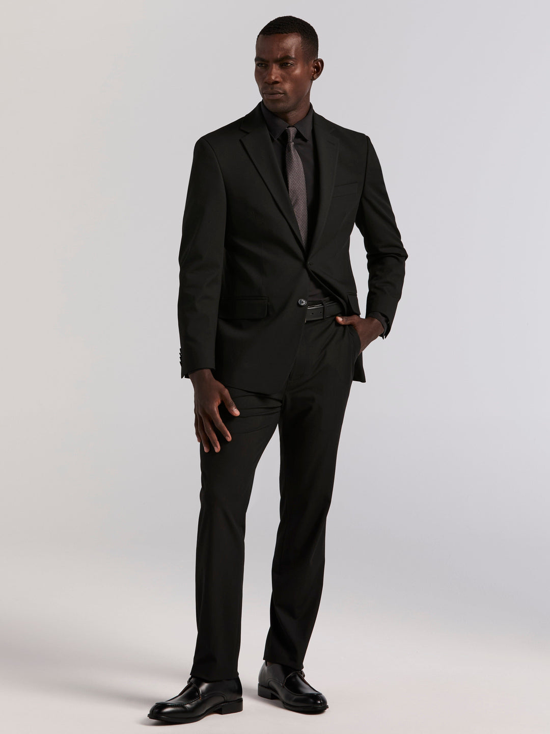 Perry Ellis Men's Slim Fit Gabardine Suit Jacket in Navy/blue, Size 42 | Regular, Polyester/Elastane, Solid, Skinny Perry Ellis Men's Slim Fit Gabardine Suit Jacket in Navy/blue, Size 42 | Regular, Polyester/Elastane, Solid, Skinny