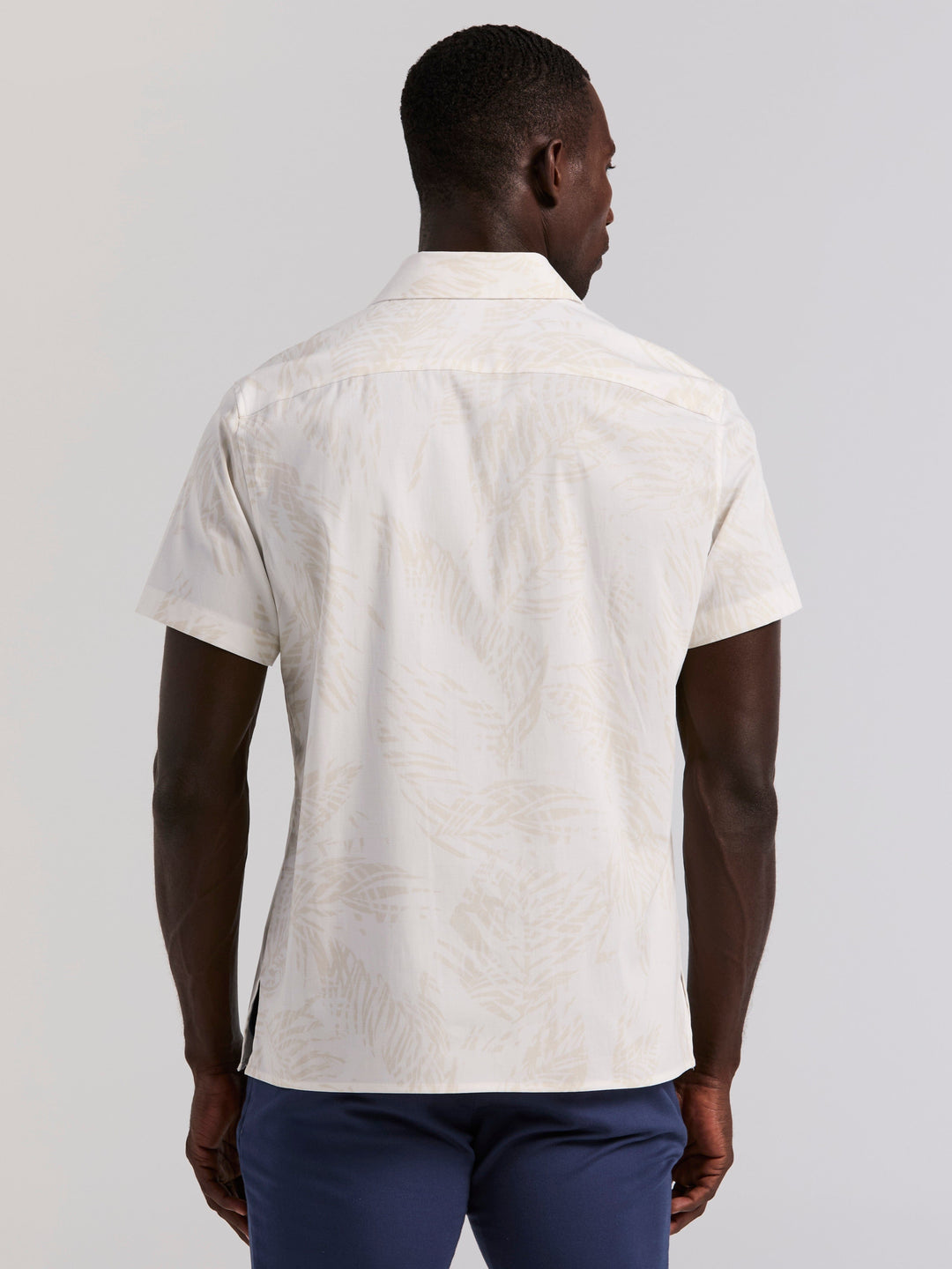 Short Sleeve Textured Feather Palm Print Cotton Shirt (Silver Birch) 