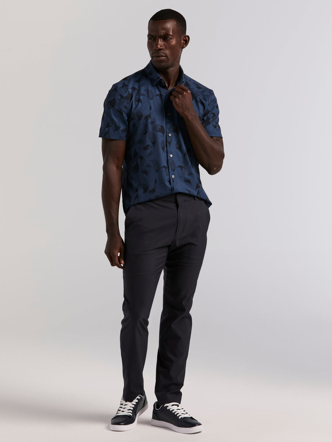 Slim Fit Floral Print Short Sleeve Shirt (Vintage Indigo) 