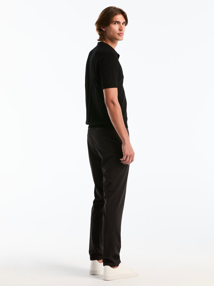  (Black) 