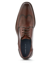 Leather Wingtip Shoes (Brown) 